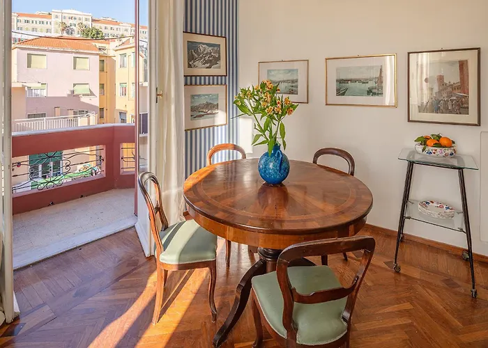 Un Tuffo A Sanremo, Nell'art Deco! Appartement