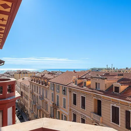 Un Tuffo A Sanremo, Nell'art Deco!